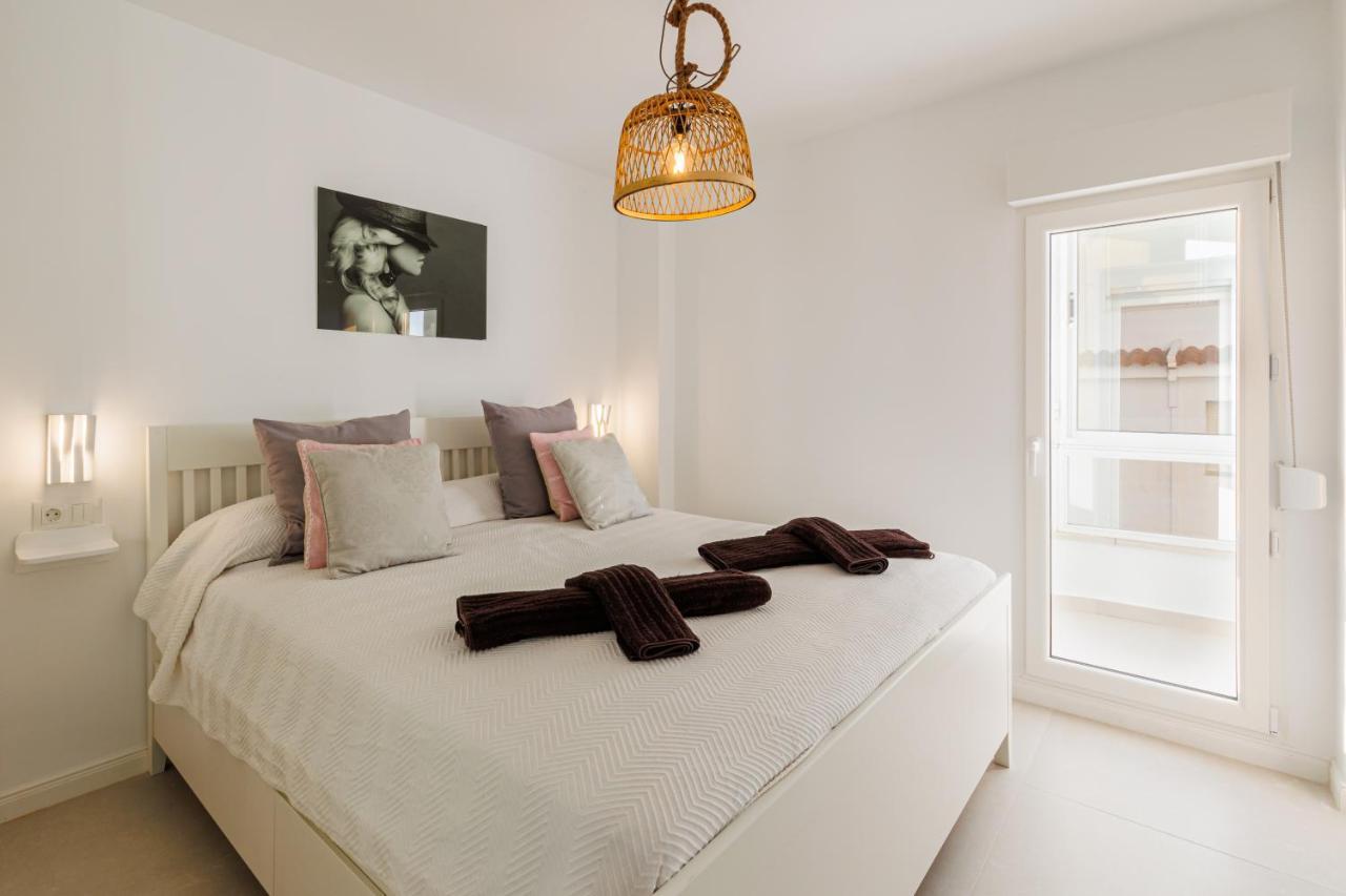 Laguna Beach Wohnung Mit Freiem Meerblick Torrox Bagian luar foto