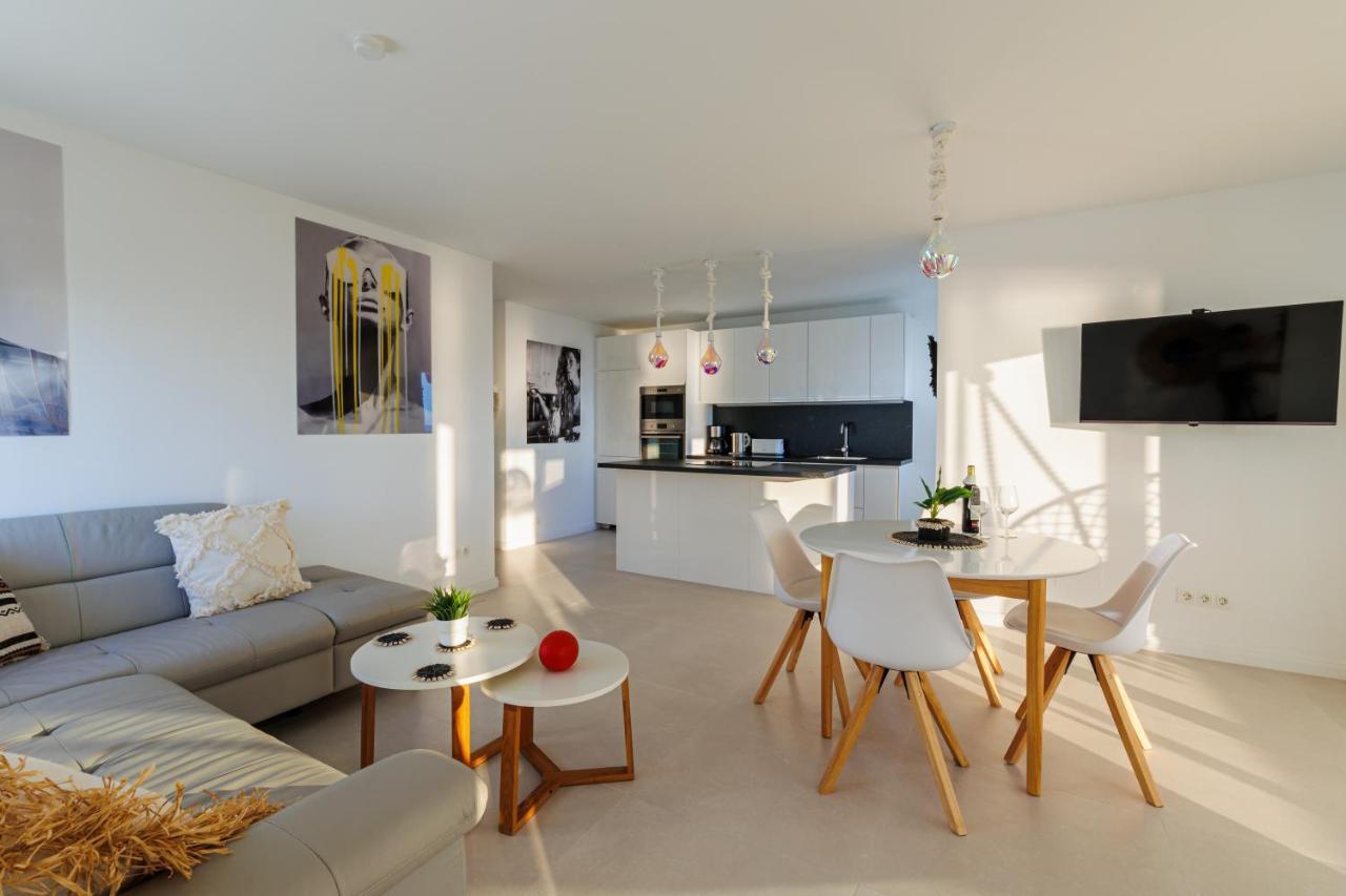Laguna Beach Wohnung Mit Freiem Meerblick Torrox Bagian luar foto