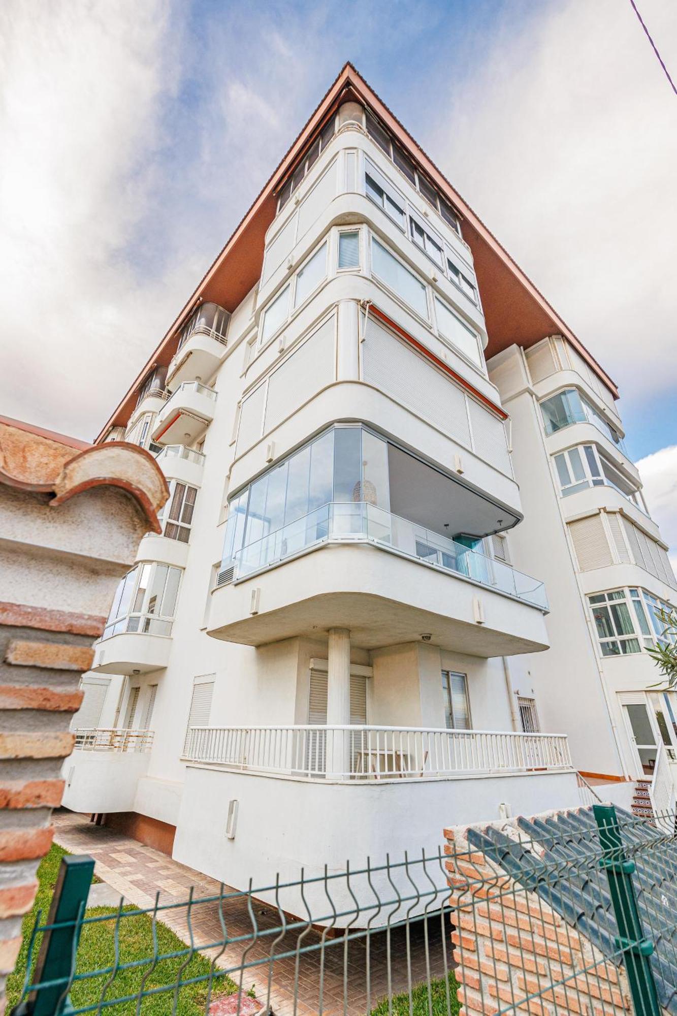 Laguna Beach Wohnung Mit Freiem Meerblick Torrox Bagian luar foto