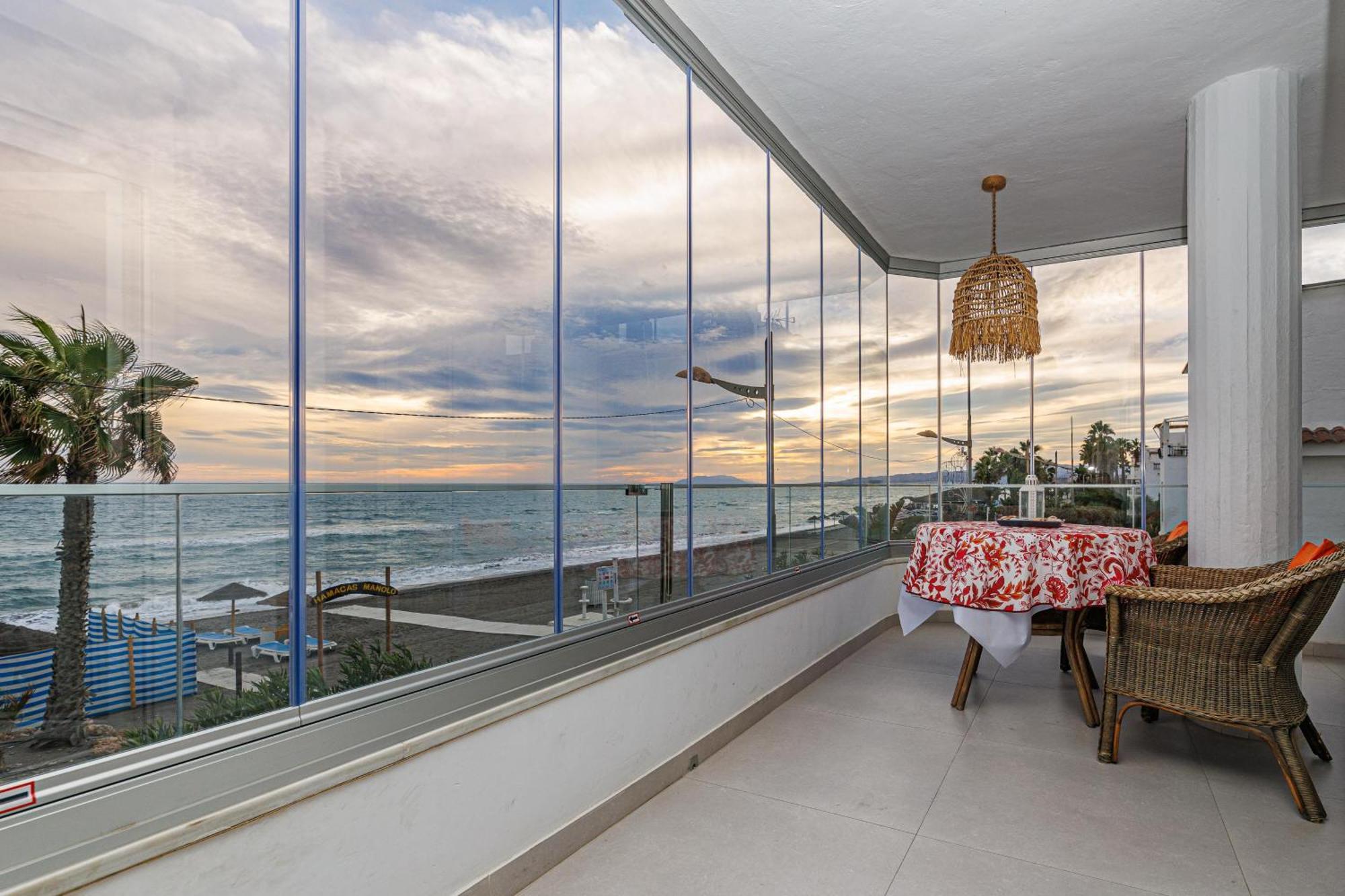 Laguna Beach Wohnung Mit Freiem Meerblick Torrox Bagian luar foto
