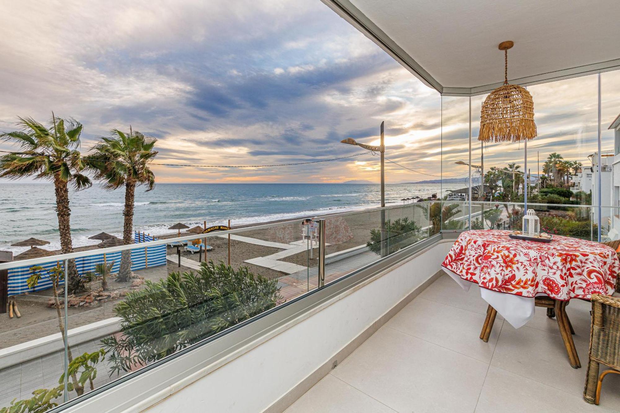 Laguna Beach Wohnung Mit Freiem Meerblick Torrox Bagian luar foto